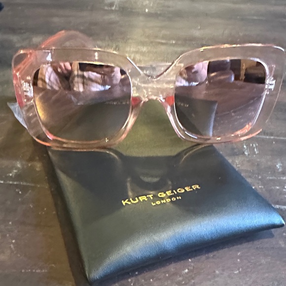 NWOT Kurt Geiger Transparent Pink Sunglasses - Picture 6 of 7
